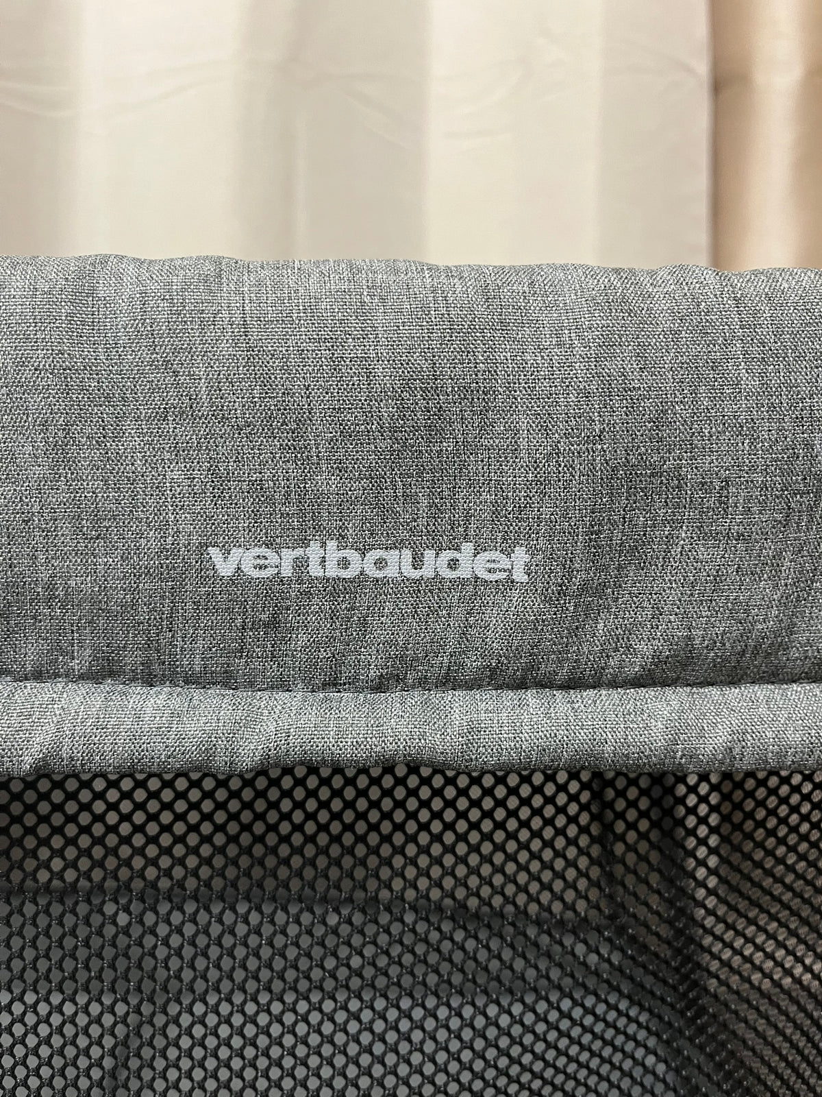 Lit parapluie Lightbed+ vertbaudet gris chiné – très bon état