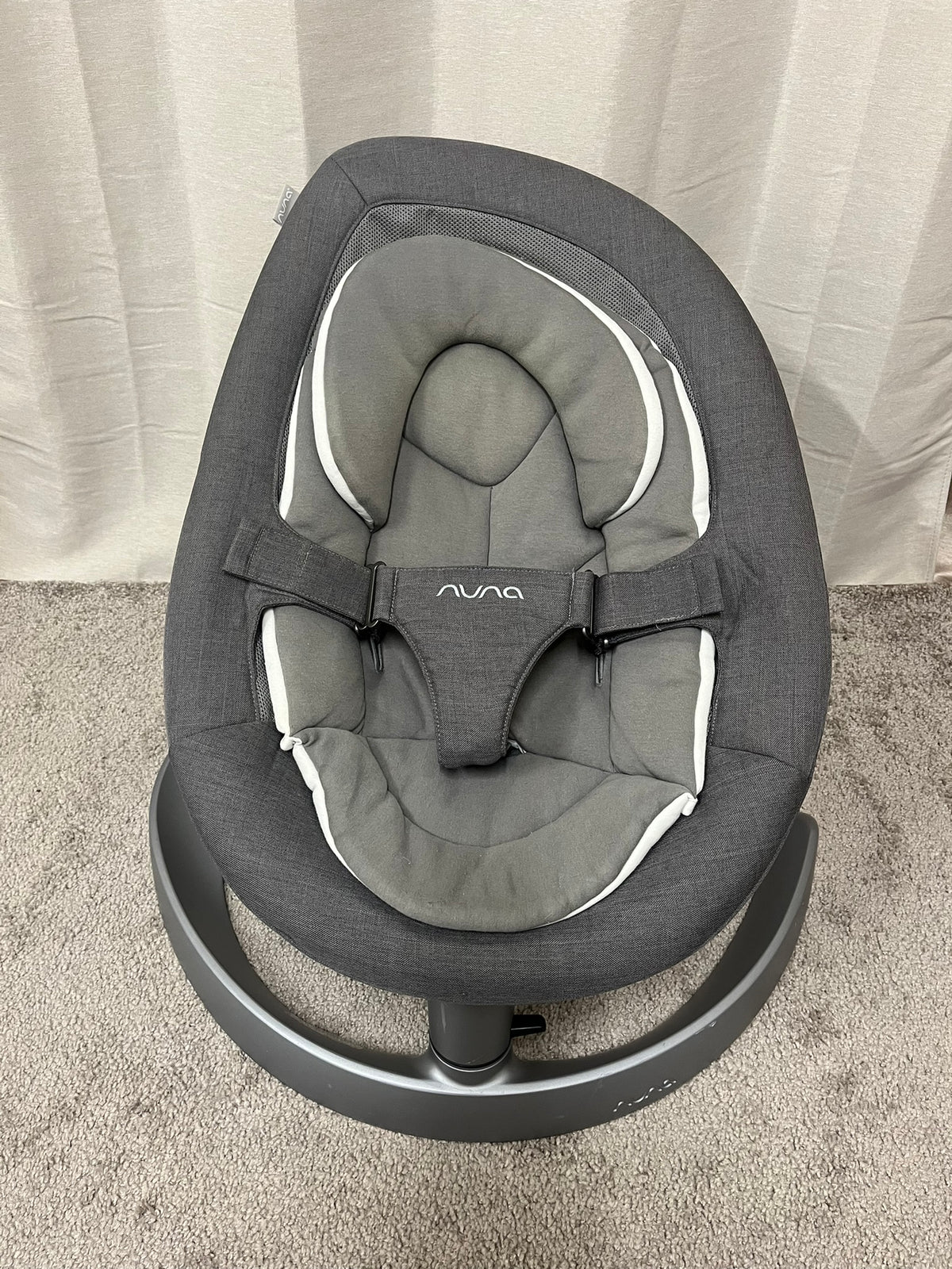Transat Nuna LEAF Grow 2021 Granite – très bon état